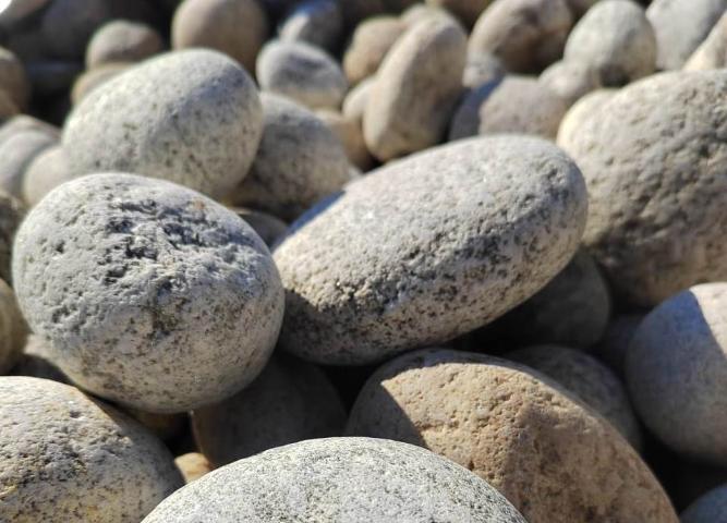 Купить речную и морскую гальку напрямую у производителя с доставкой  купить в Лисках от производителя, без посредников