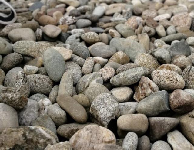 Галька речная пестрая (20-40 мм.)  купить в Лисках от производителя, без посредников